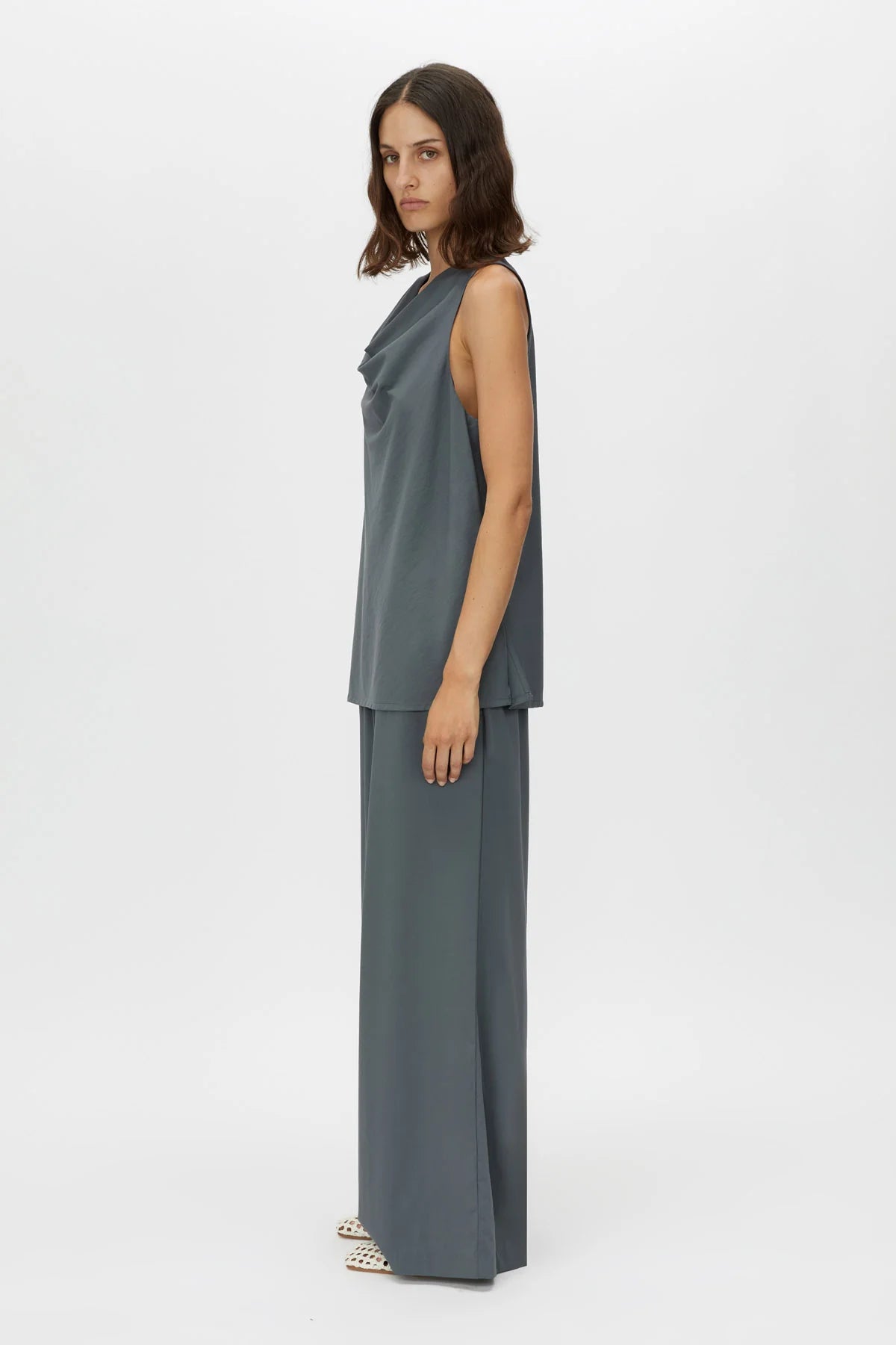 ESSENCE TOP - STEEL