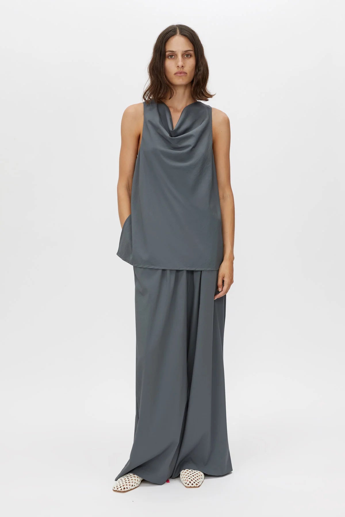 ESSENCE TOP - STEEL