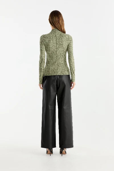SADIE LS TOP - GREEN SNAKE PRINT