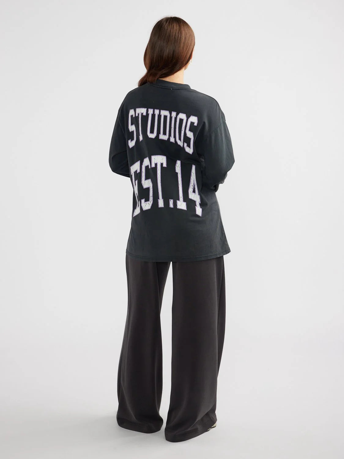 VINTAGE COLLEGIATE LONG SLEEVE TEE - VINTAGE BLACK/LAVENDER