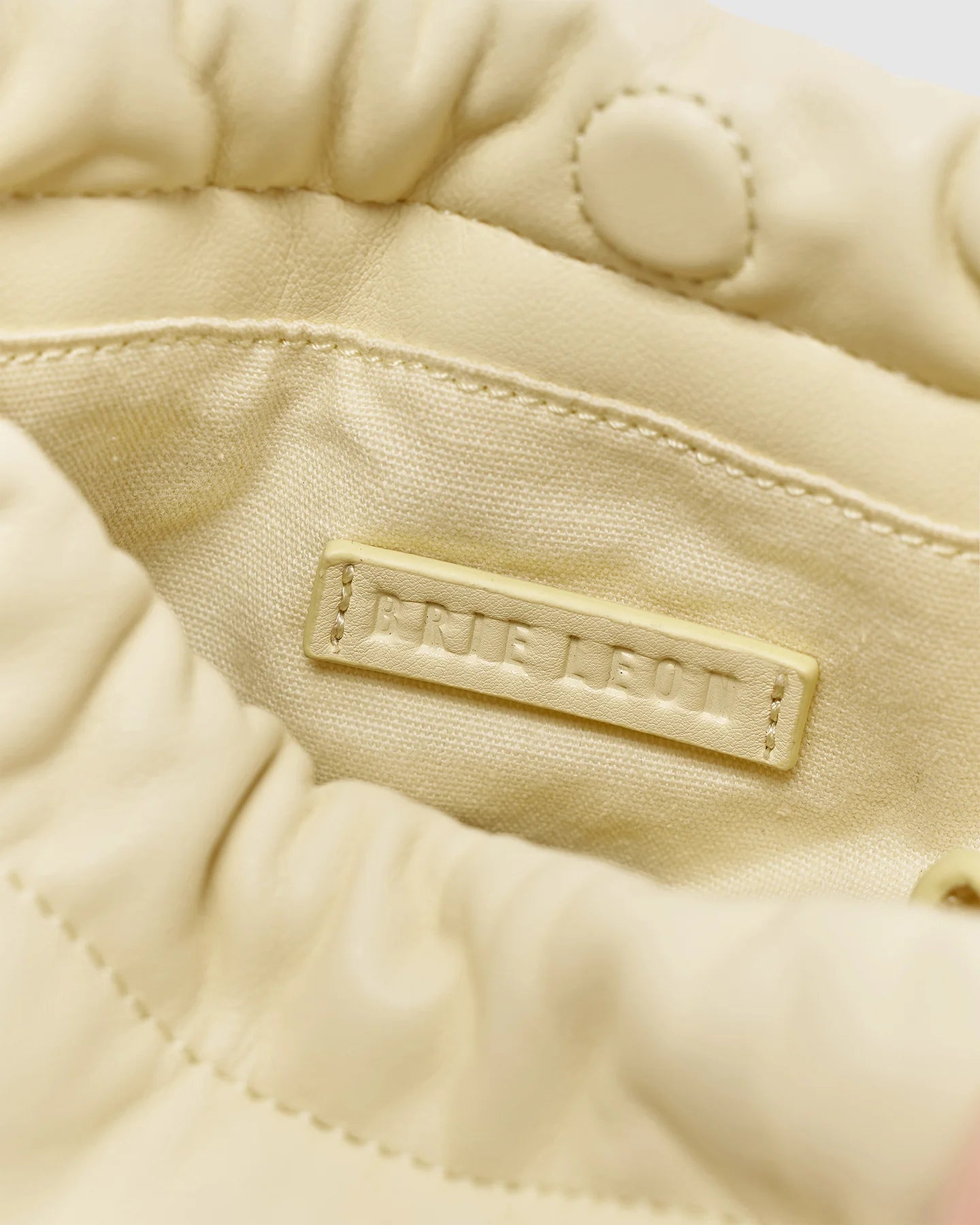 HALLE CROSSBODY BAG - BUTTER