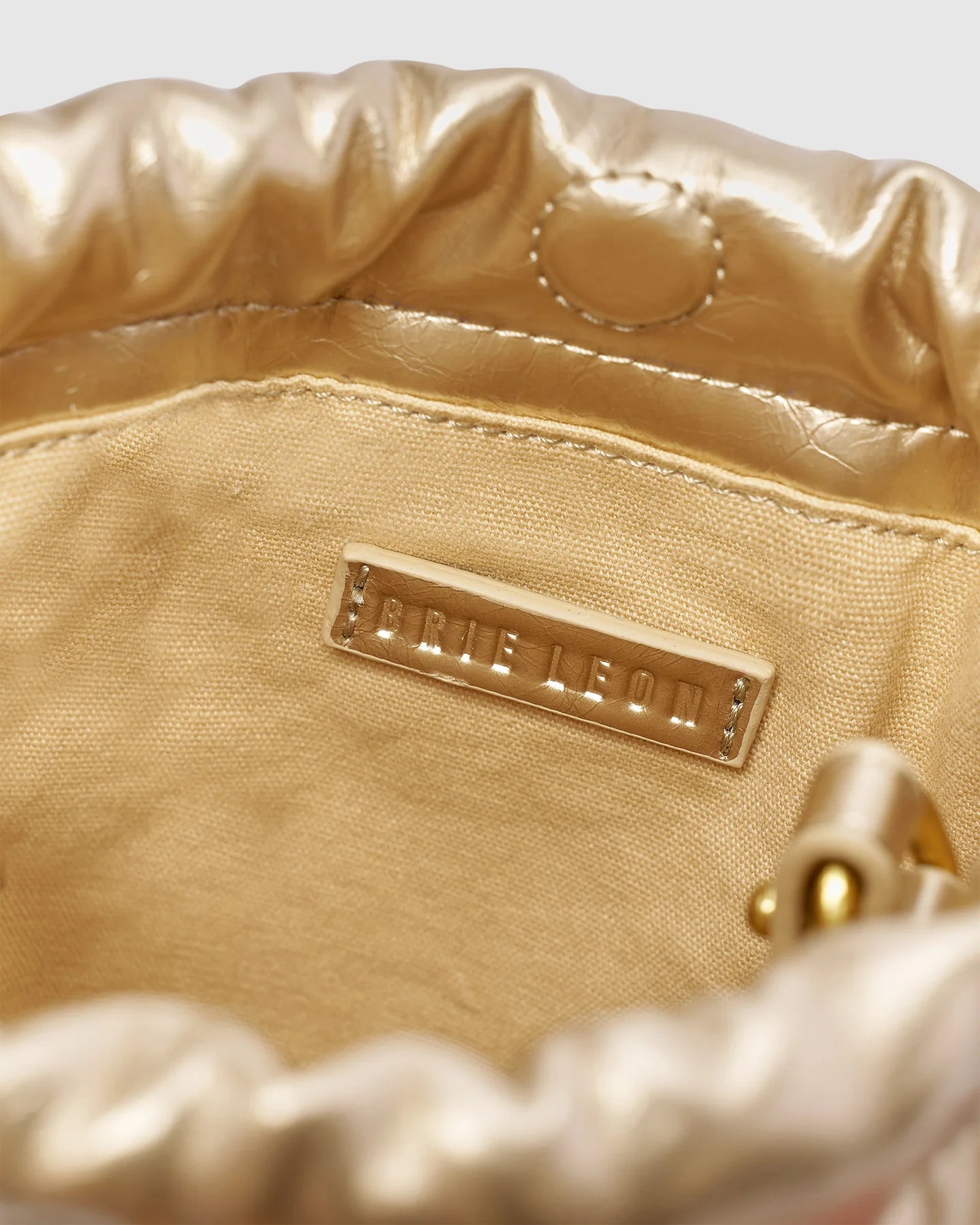 HALLE CROSS BODY BAG - HONEY GOLD