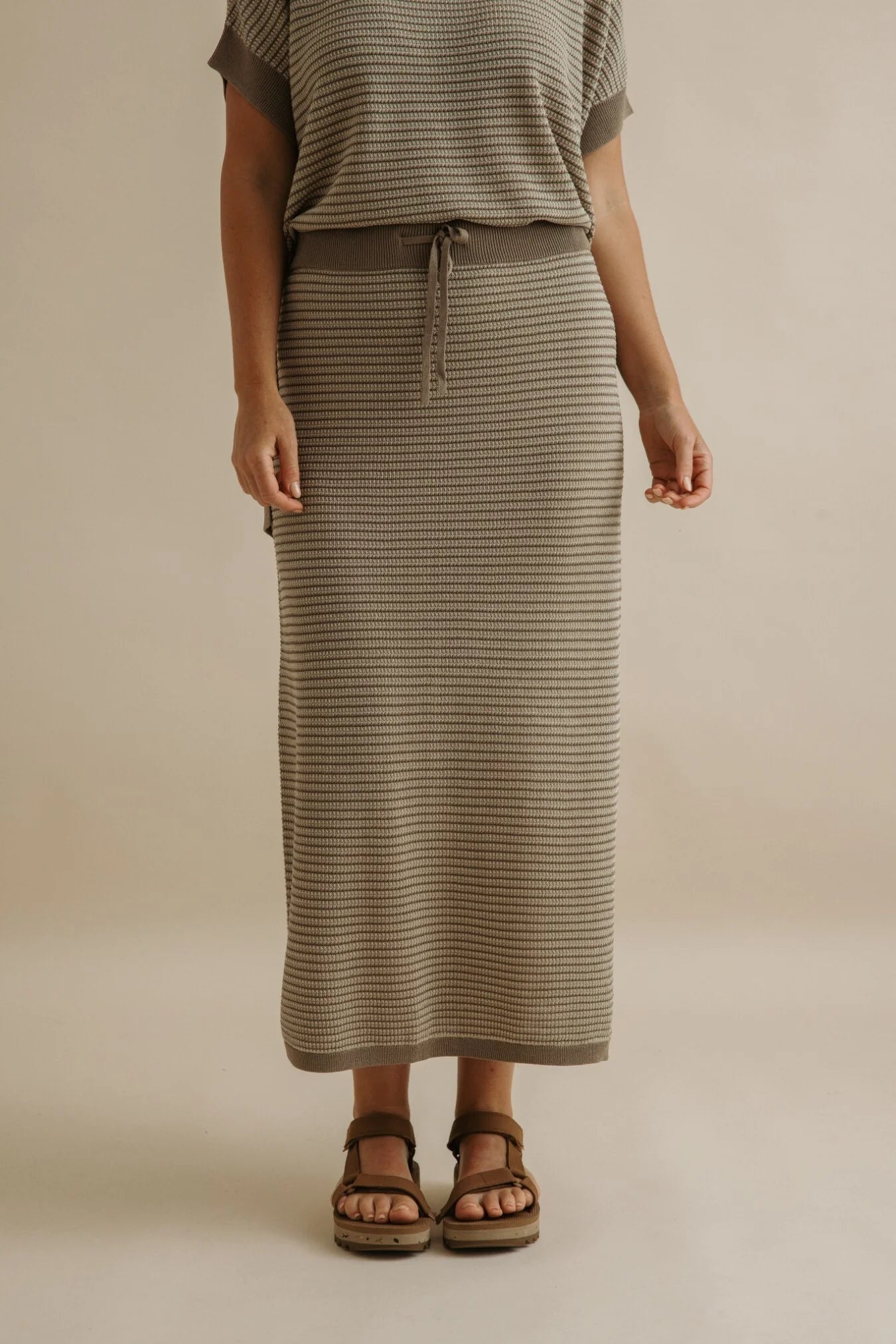 9SKF201 LATTICE SKIRT-KHAKIXGOLD