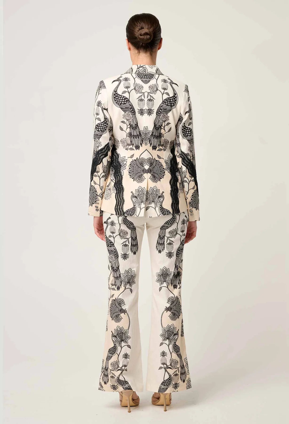 LEANDRO CONTRAST LACE BLAZER - IMPERIAL STONE