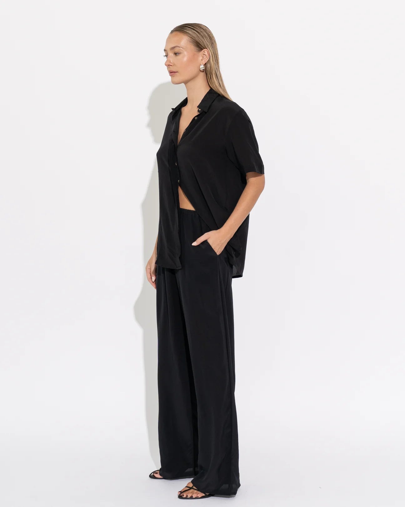 PALOMA SHORT SLEEVE SHIRT - BLACK
