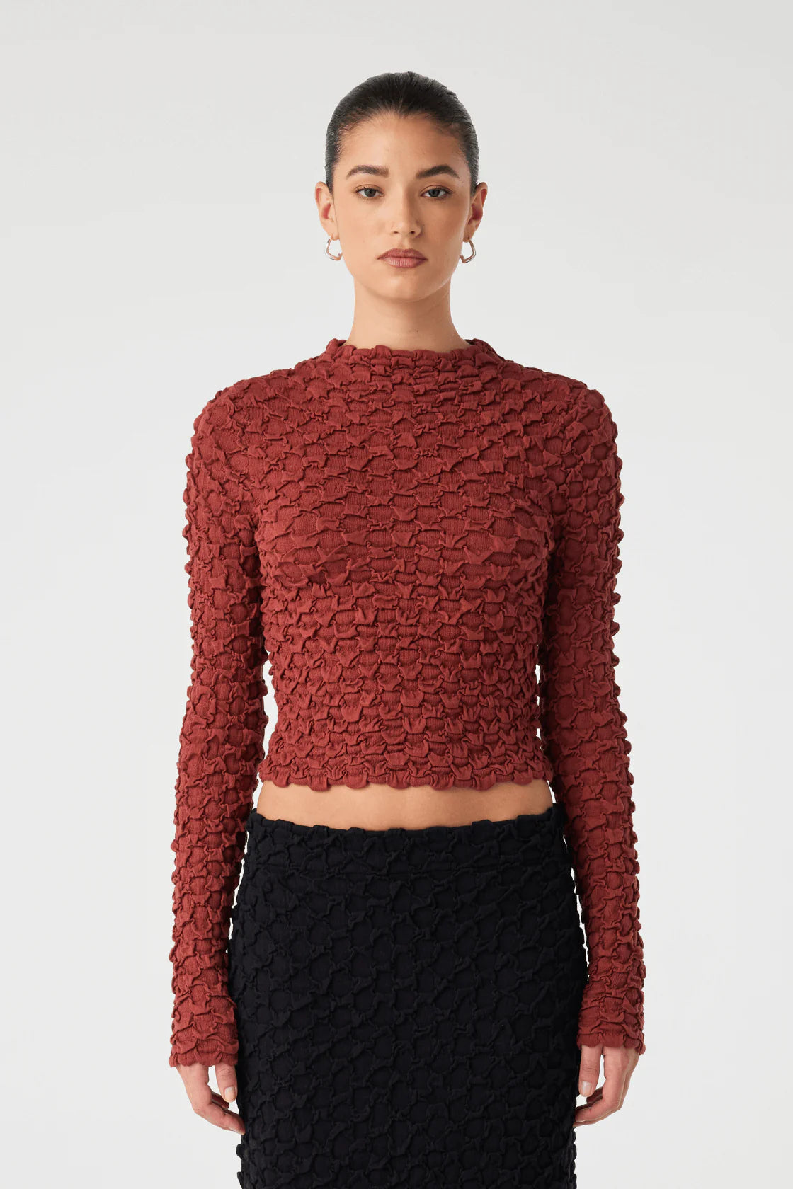 SUVI HIGH NECK TOP - HALF RED