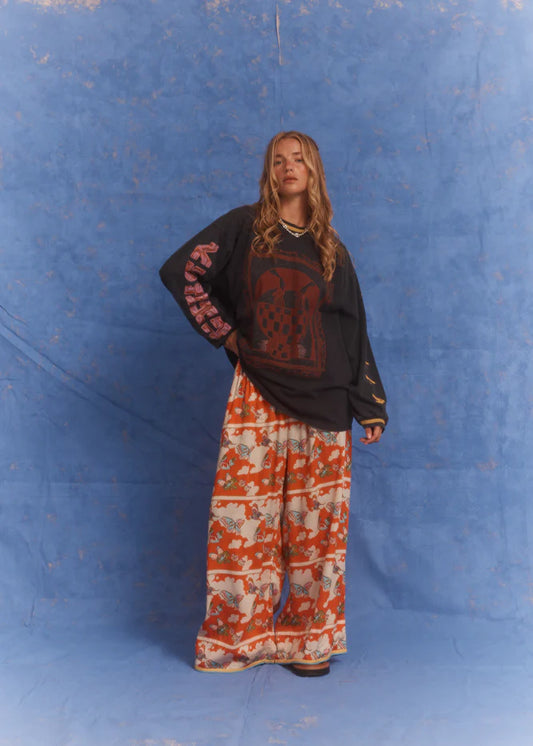 LOVE POTION ROSES TEE