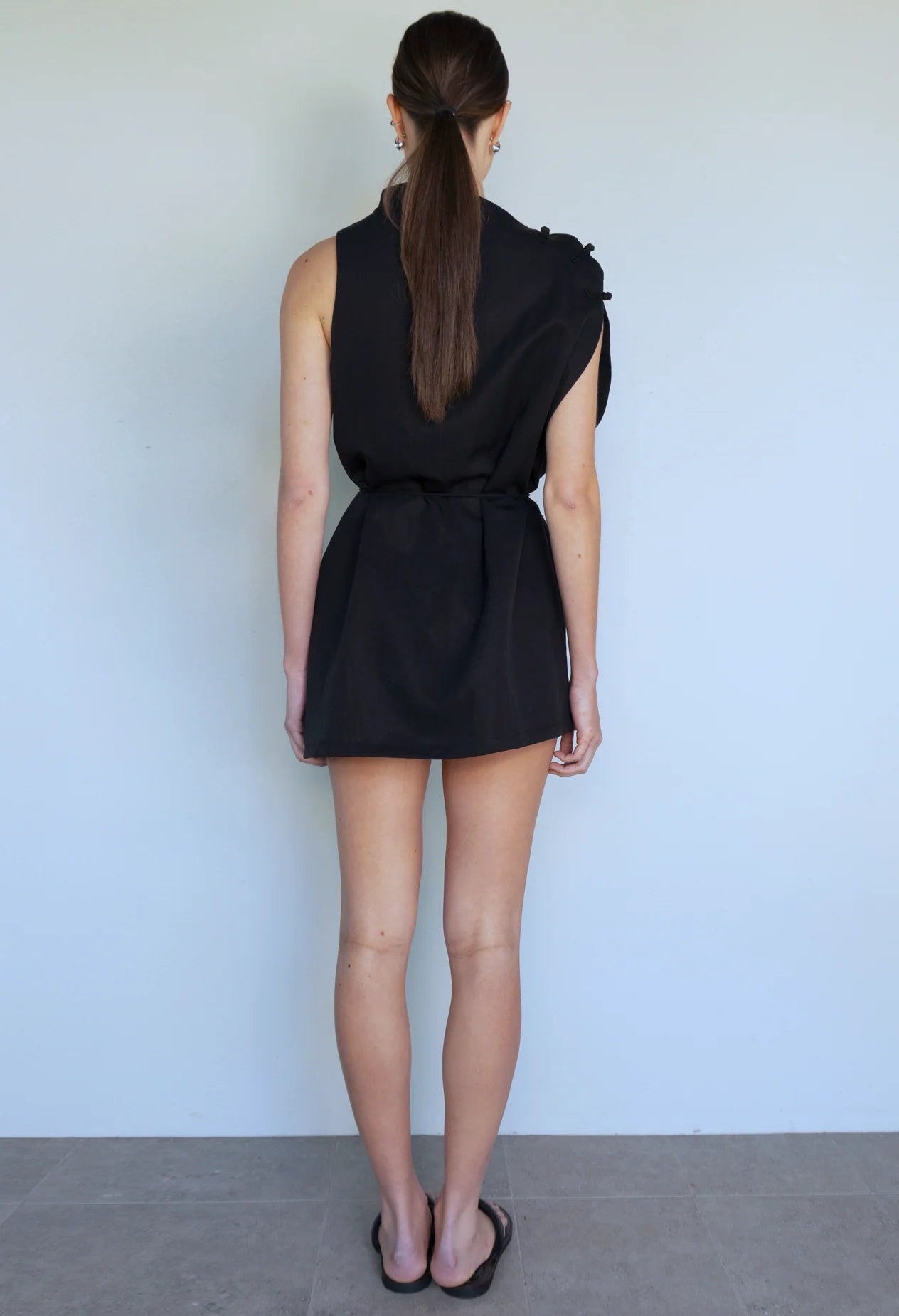 MANON ASYM SCARF MINI DRESS-BLACK