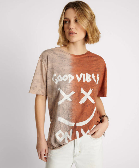 26486B GOOD VIBES ONLY OVERSIZED TEE - RUST
