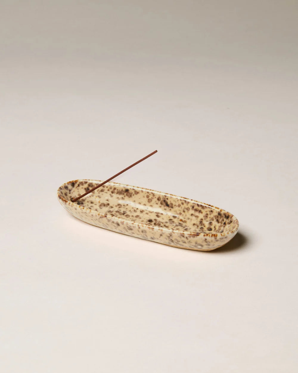 COLLECTOR  CERAMIC HOLDER -LEOPARD