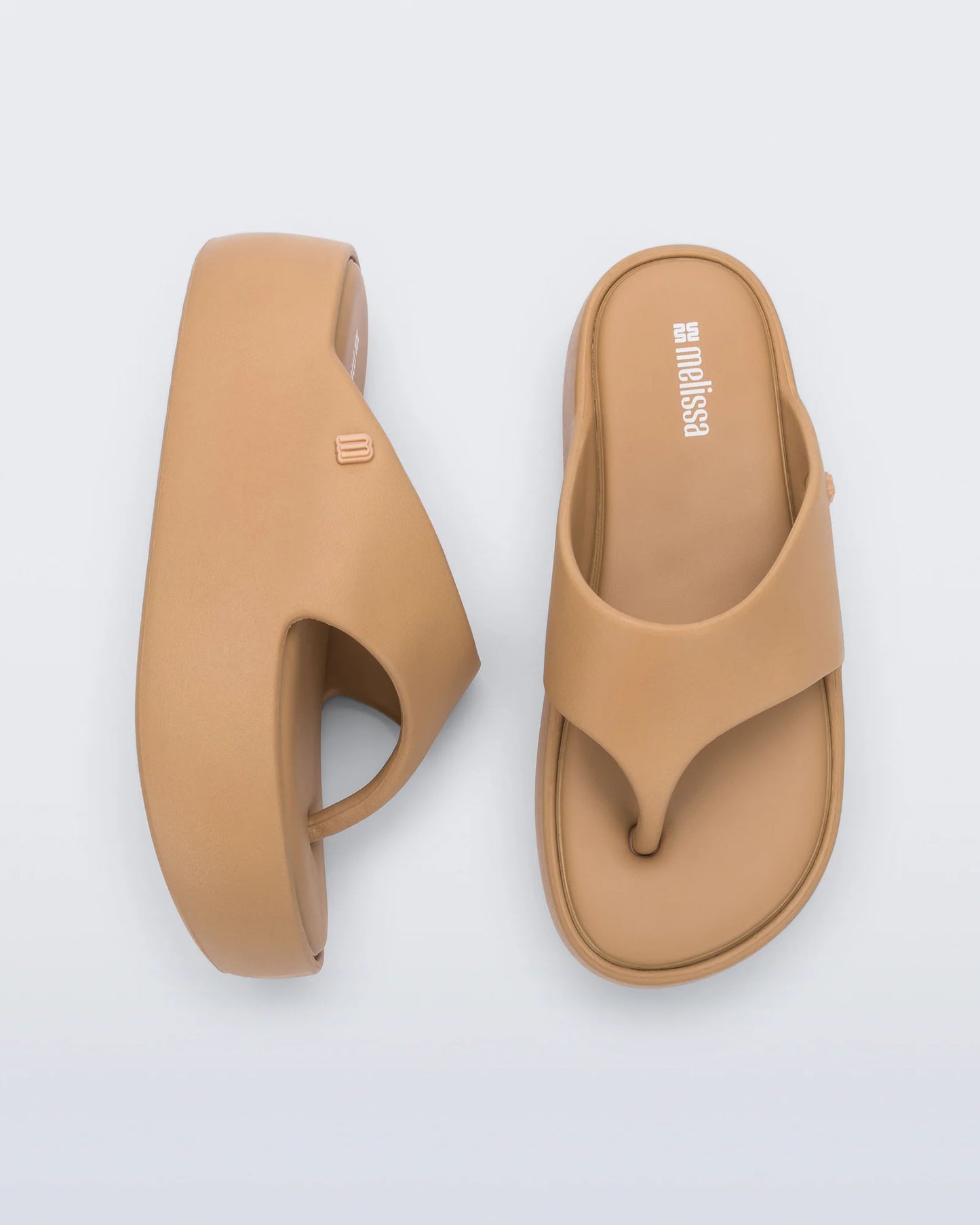 MELISSA FREE PLATFORM THONG - DARK BEIGE