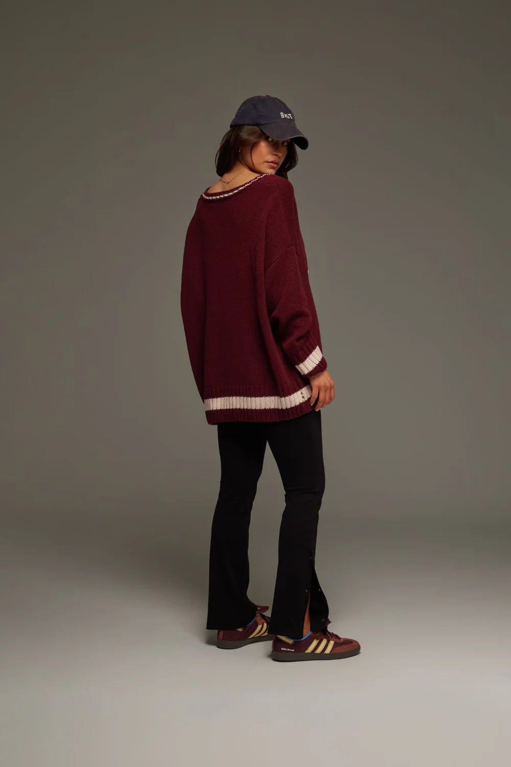 MARSEILLE KNIT V NECK SWEATER - RED WINE