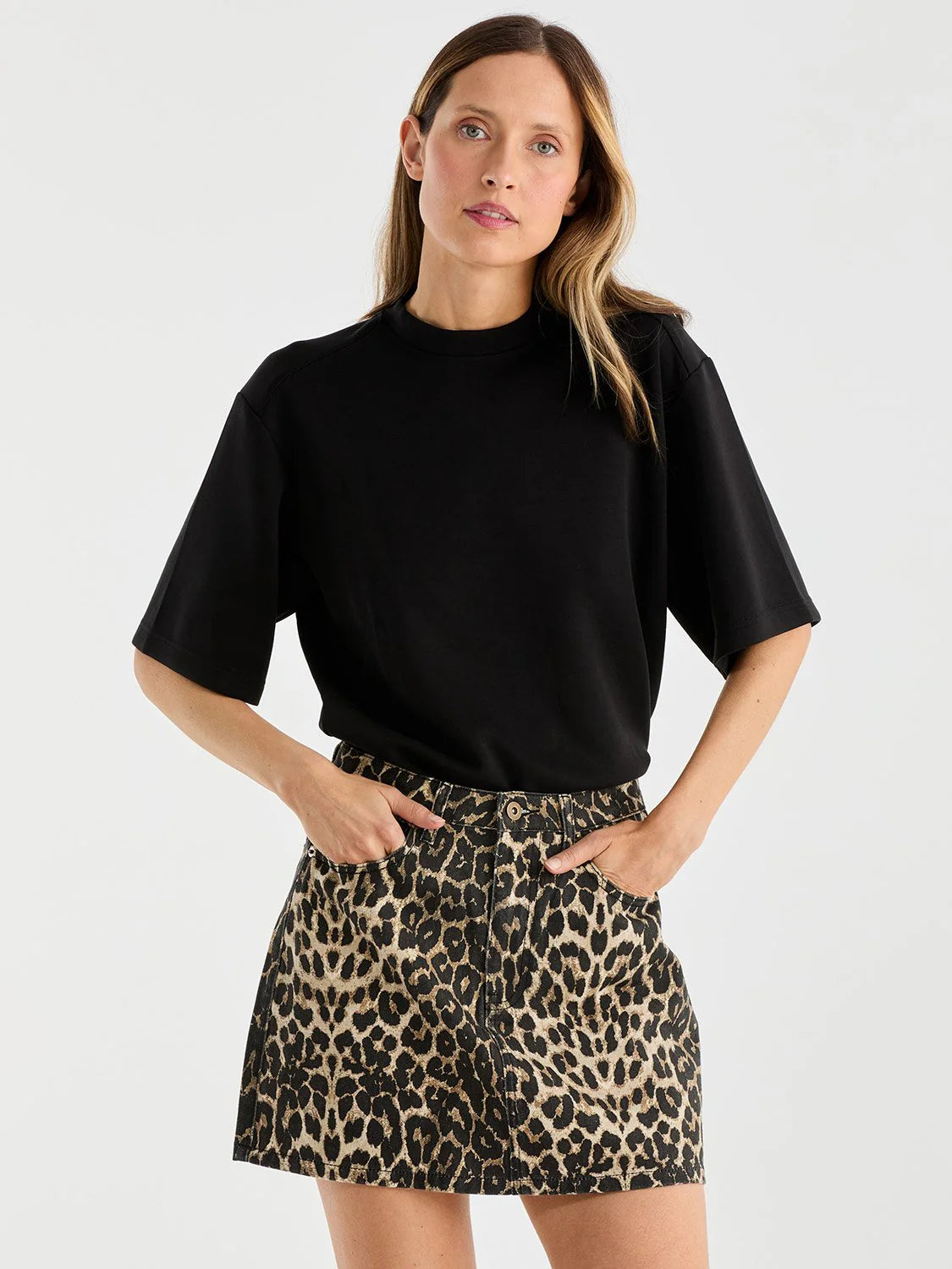 SURI MINI SKIRT - LEOPARD PRINT