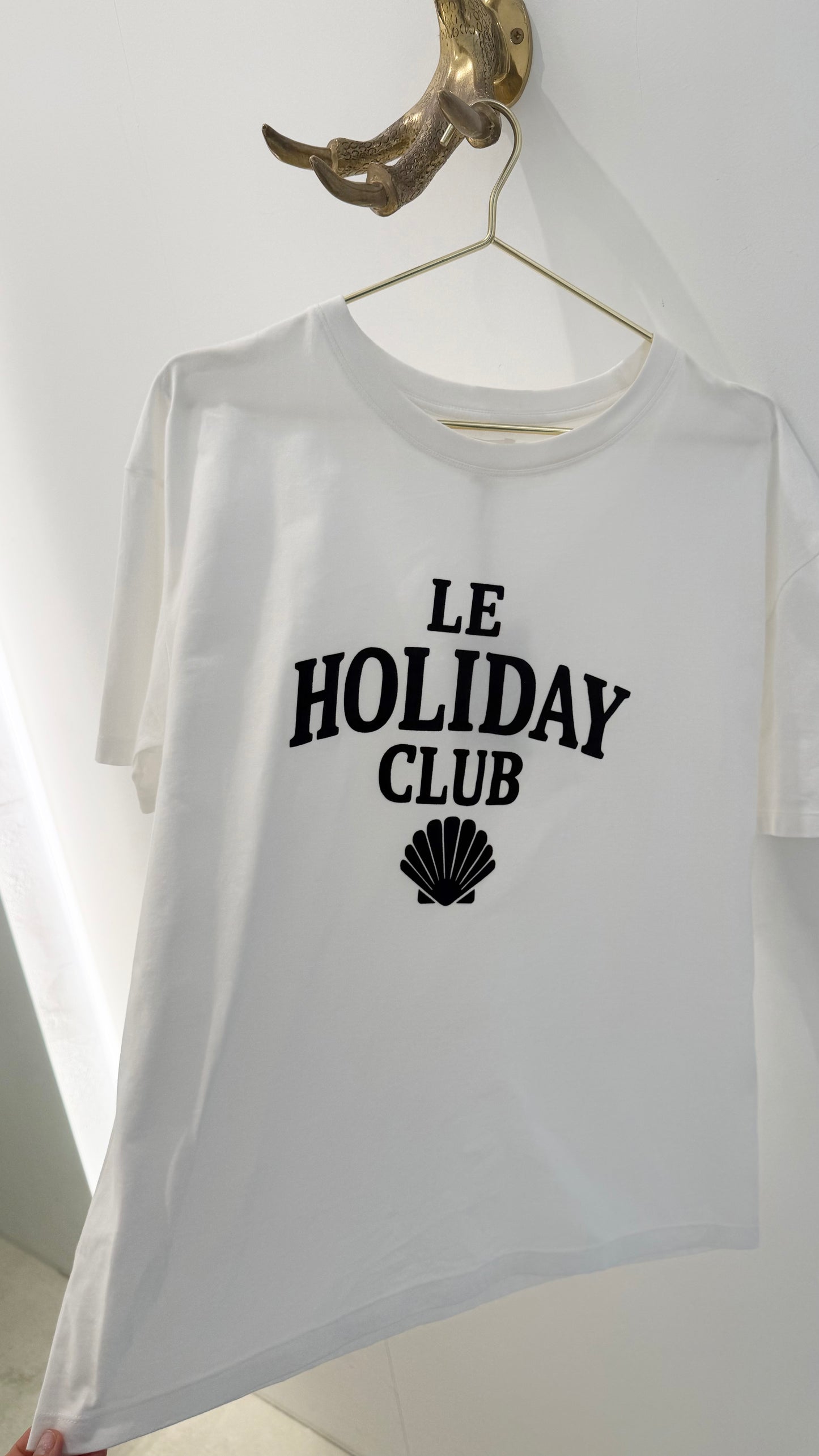 LE HOLIDAY TEE- COCONUT WHITE