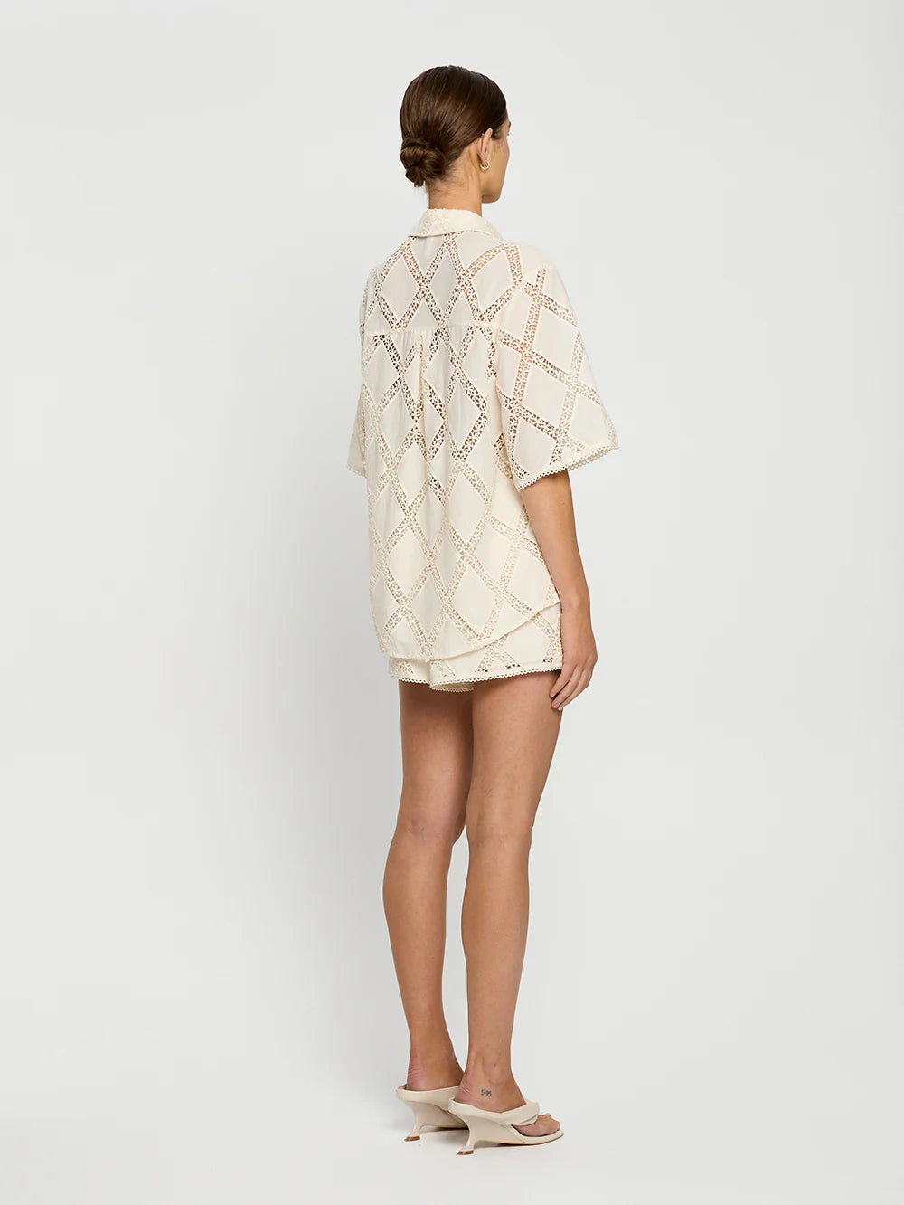 IZZY SHIRT - CREAM