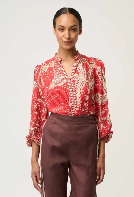 AUDREY PLACEMENT FAILLE BLOUSE - CRIMSON PALMS