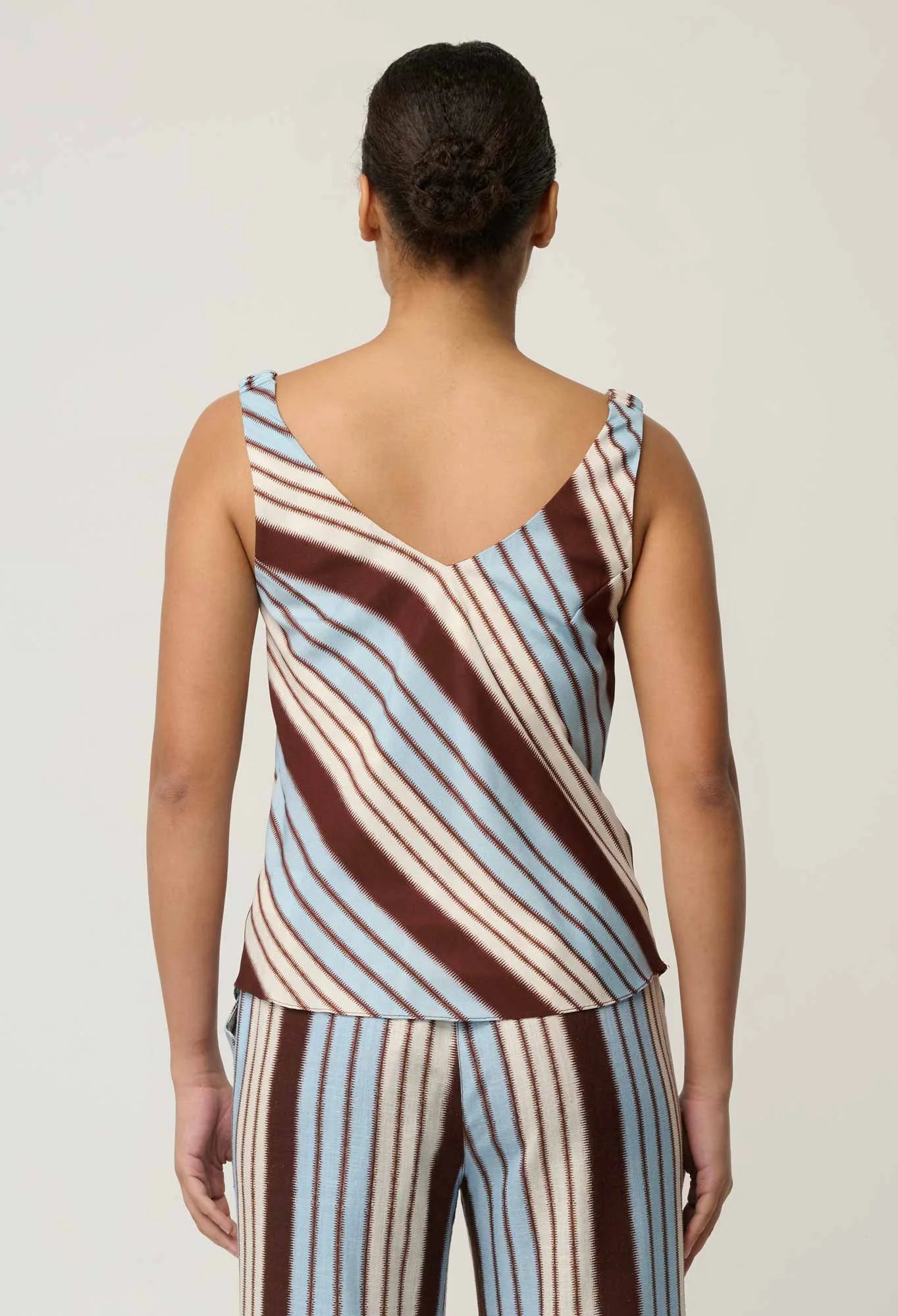 DELRAY REVERSIBLE COWL V NECK CAMI - IRIDESCENT