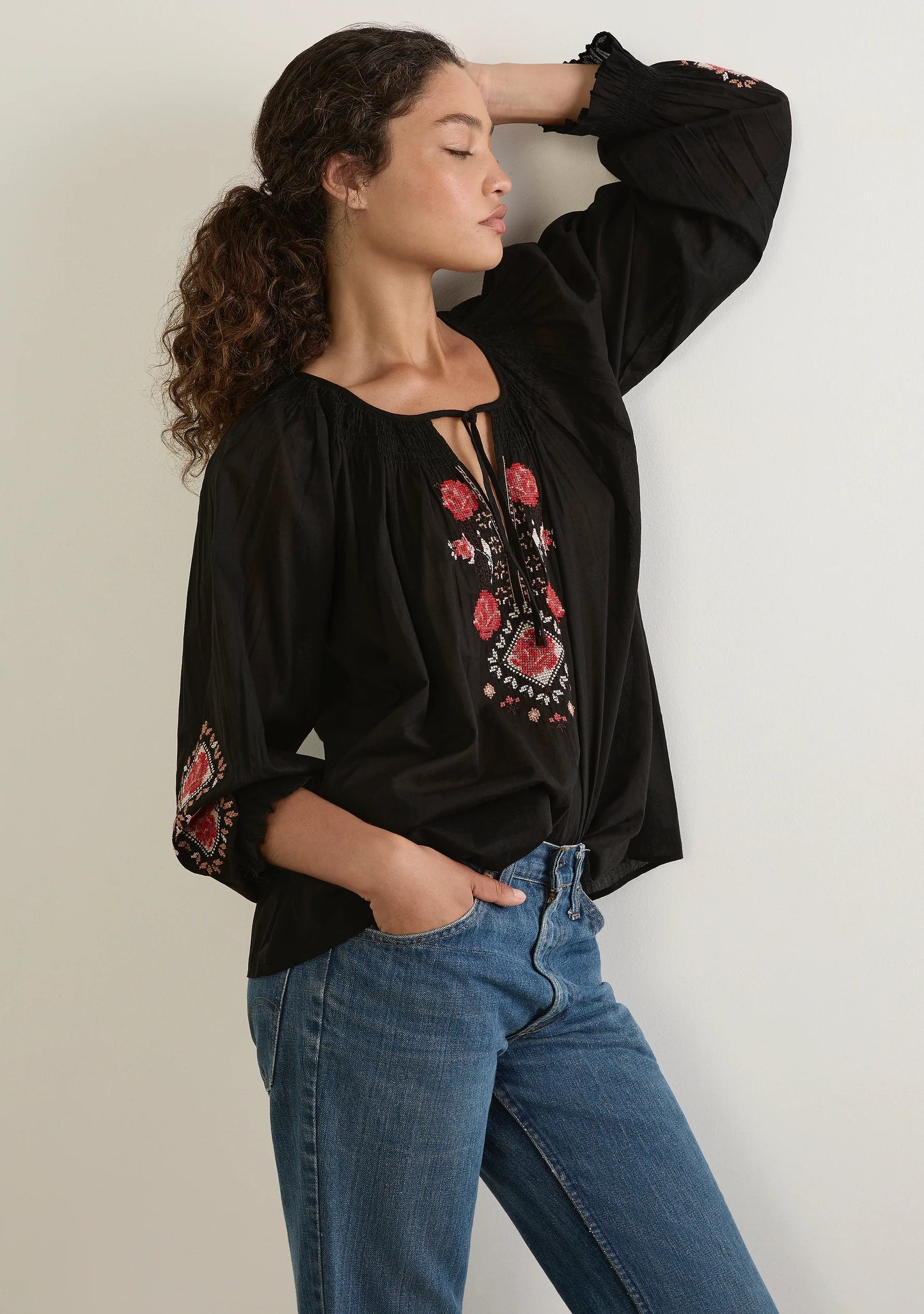DEMI BLOUSE - BLACK W-TP-26390