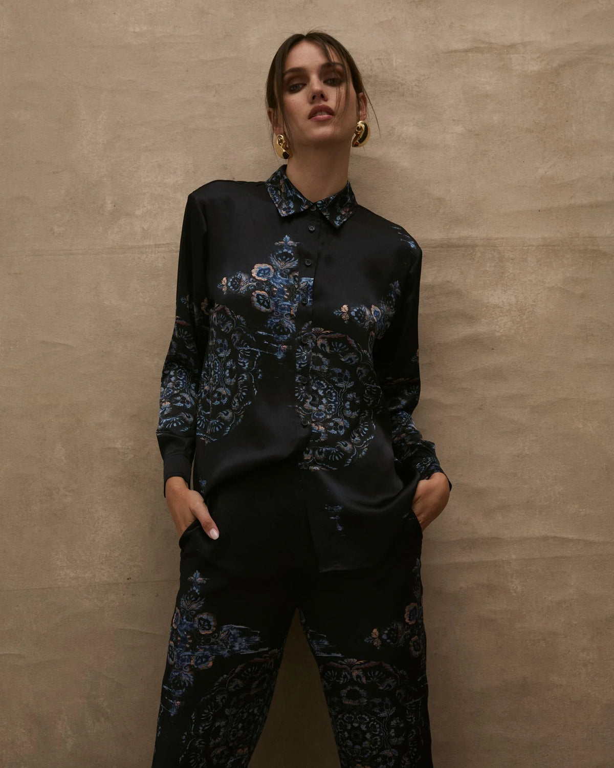 OBSIDIAN CLASSIC SHIRT - BLACK
