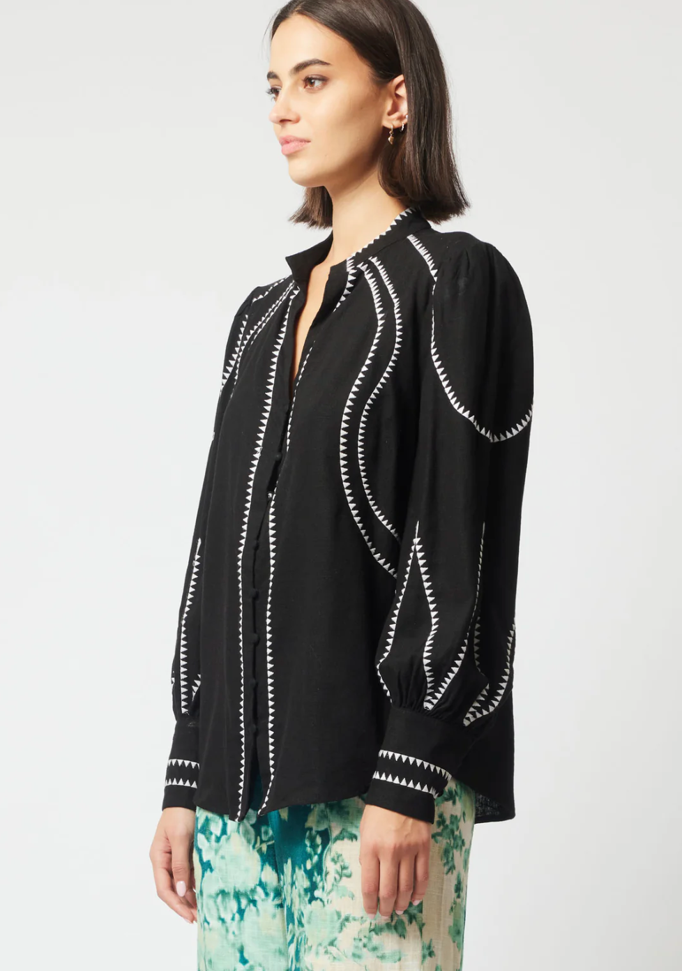 OW21708BLK MERIDIAN EMBROIDERED LINEN VISCOSE SHIRT - BLACK