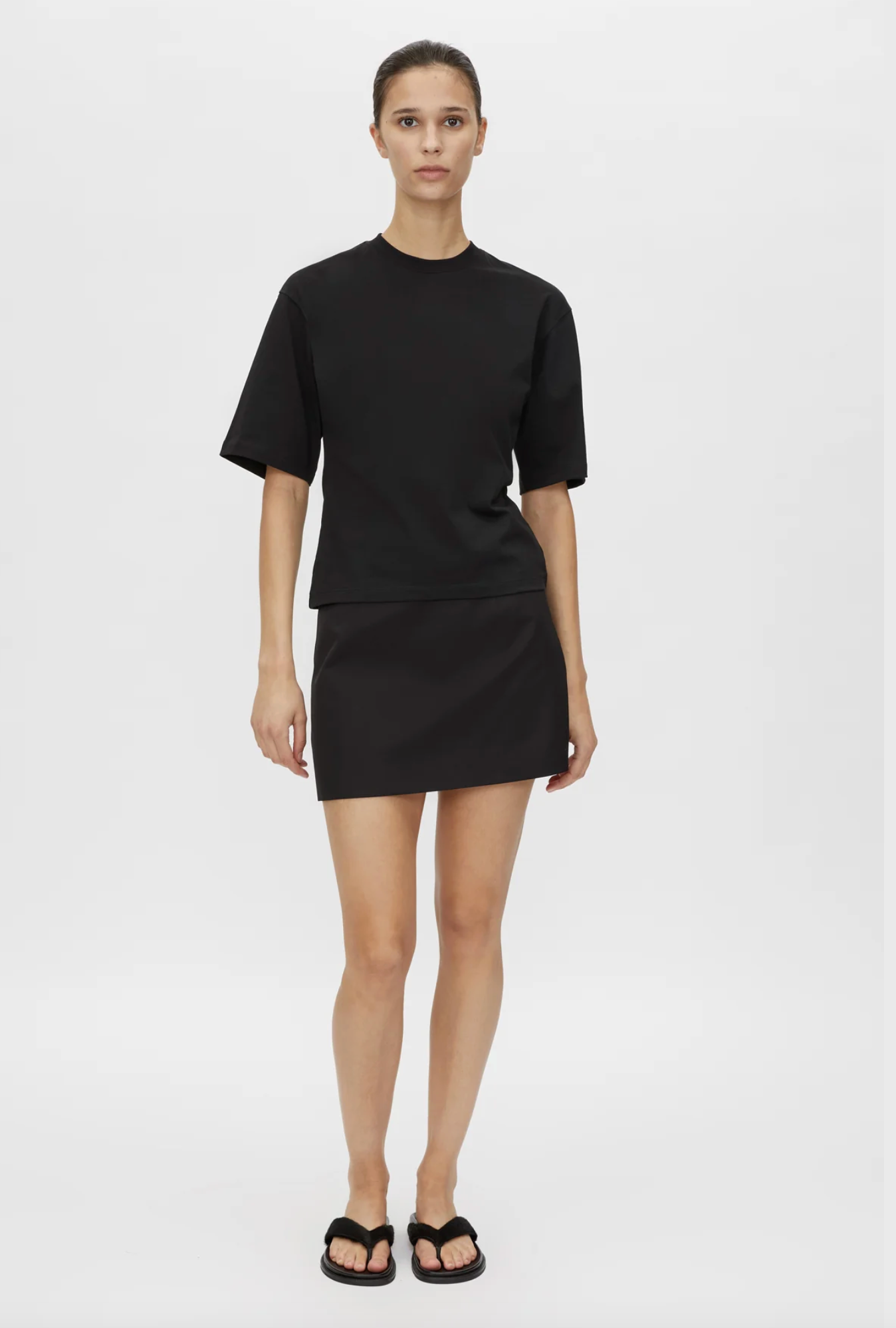 HIRST TEE - BLACK