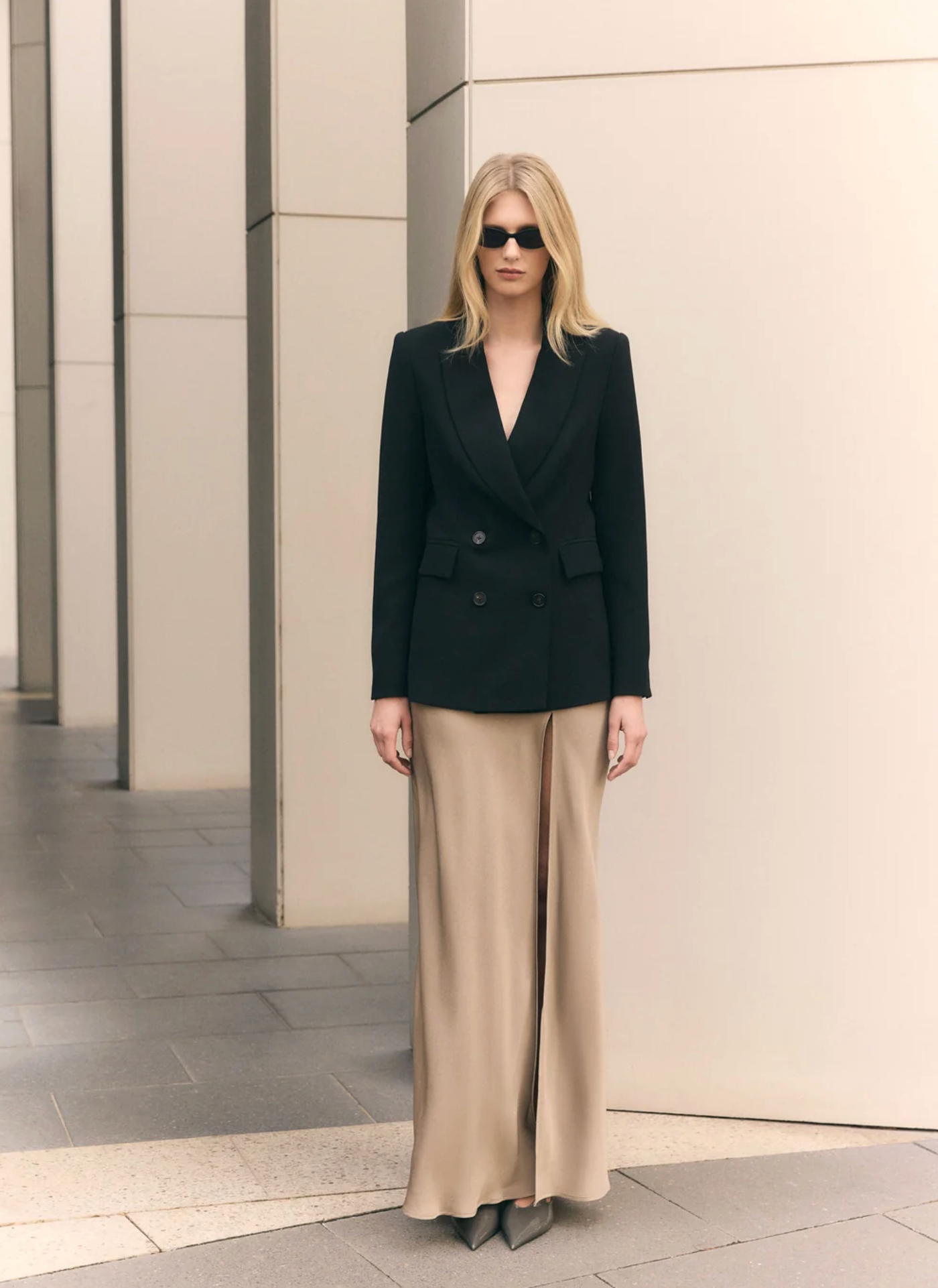 EDGE BLAZER - BLACK