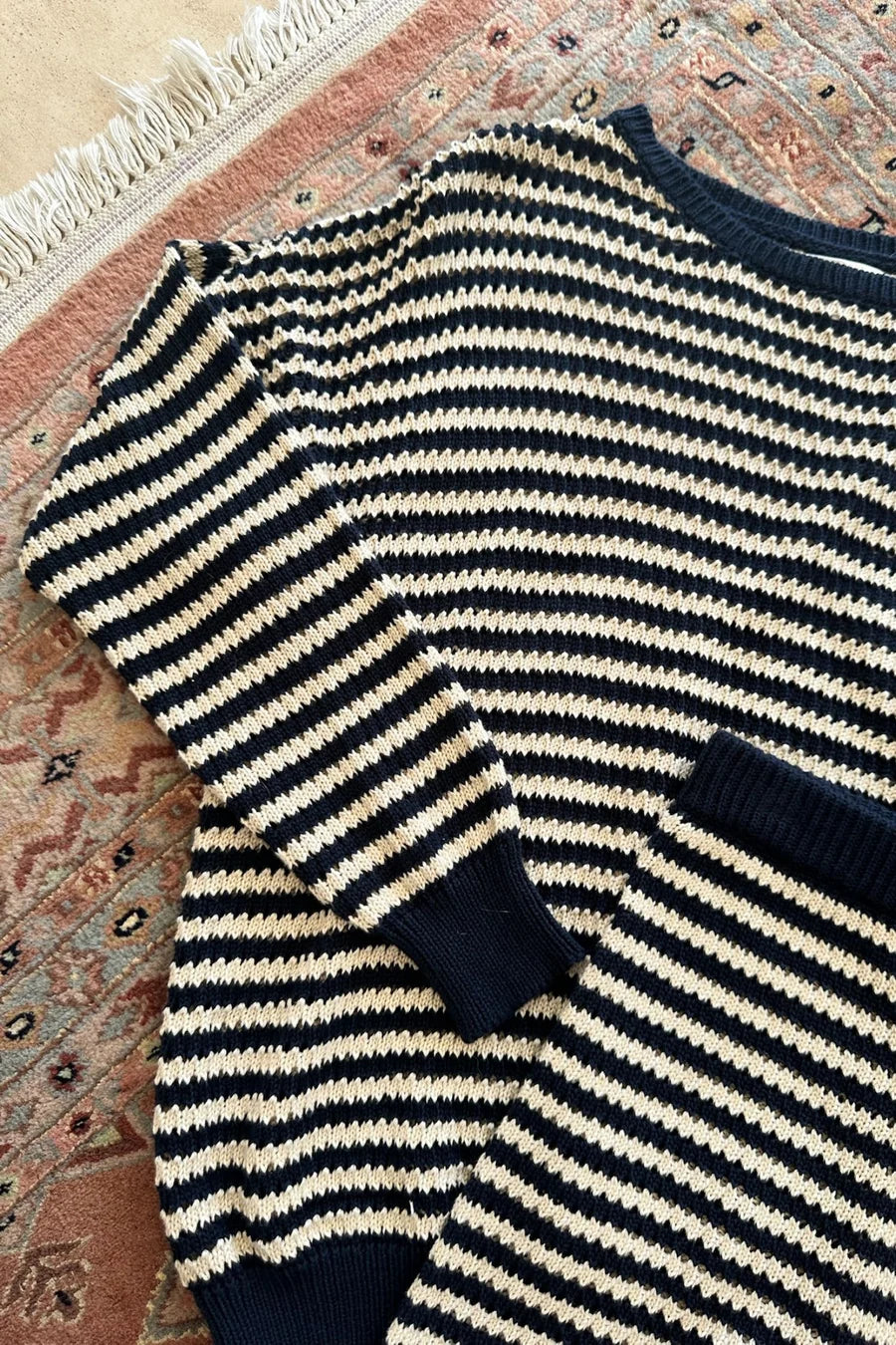 VALENTINA STRIPE KNIT TOP -NAVY/SAND
